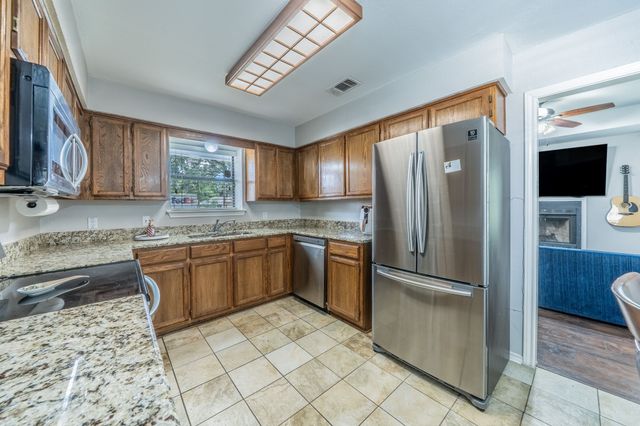 532 Rawls Circle, Irving, TX 75061