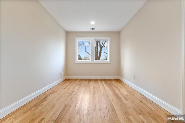 116 Rockwood Place, Englewood, NJ 07631