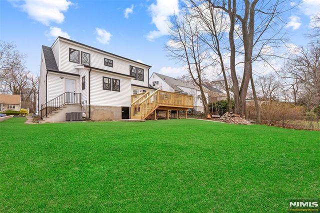 116 Rockwood Place, Englewood, NJ 07631