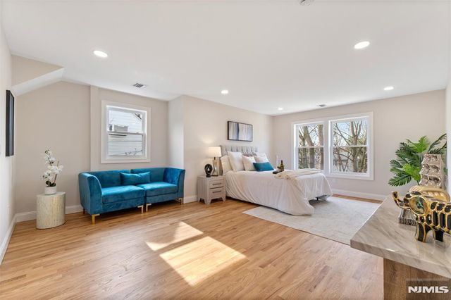 116 Rockwood Place, Englewood, NJ 07631