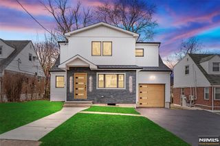 116 Rockwood Place, Englewood, NJ 07631