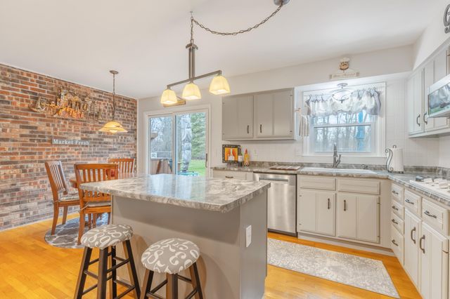 3514 Edinburgh, Kalamazoo City, MI 49006