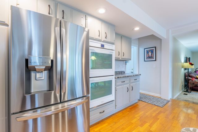 3514 Edinburgh, Kalamazoo City, MI 49006