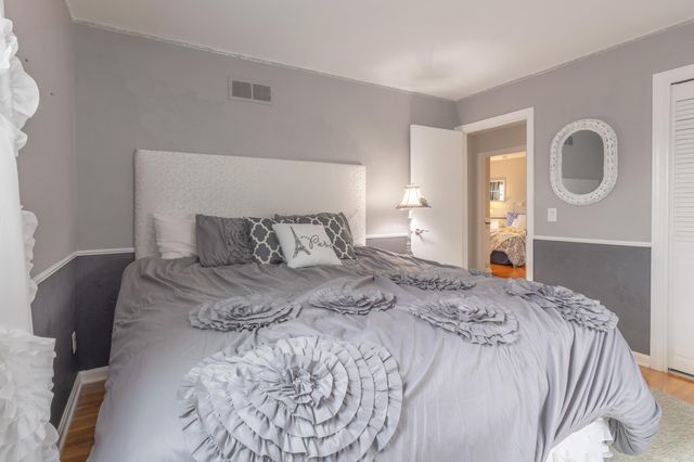 3514 Edinburgh, Kalamazoo City, MI 49006