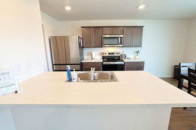 13540 W Crosswinds Ave, Airway Heights, WA 99001