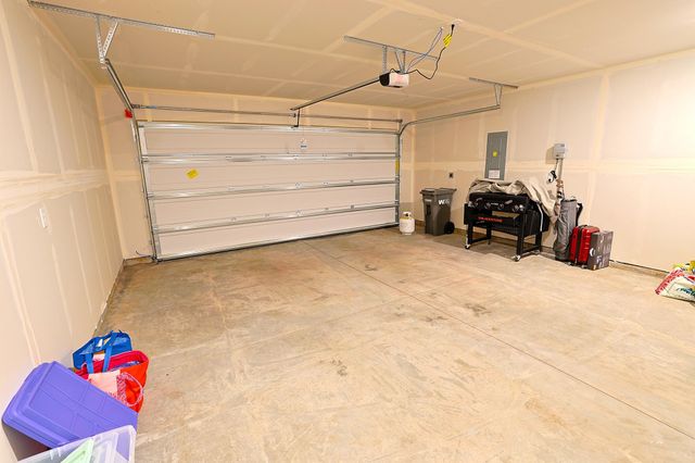 13540 W Crosswinds Ave, Airway Heights, WA 99001