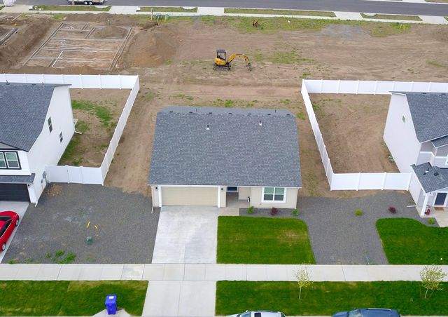 13540 W Crosswinds Ave, Airway Heights, WA 99001