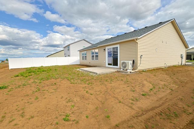 13540 W Crosswinds Ave, Airway Heights, WA 99001