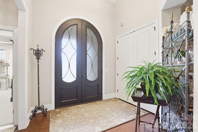 12047 Cove Court, Charlotte, NC 28278