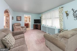 132 TOMLIN STATION RD, Gibbstown, NJ 08027