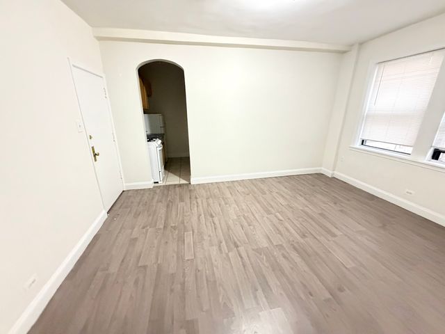 839 W Sheridan Road 209, Chicago, IL 60613