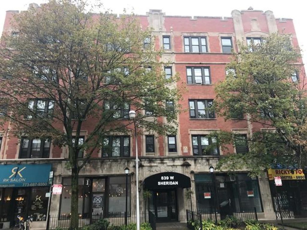 839 W Sheridan Road 209, Chicago, IL 60613