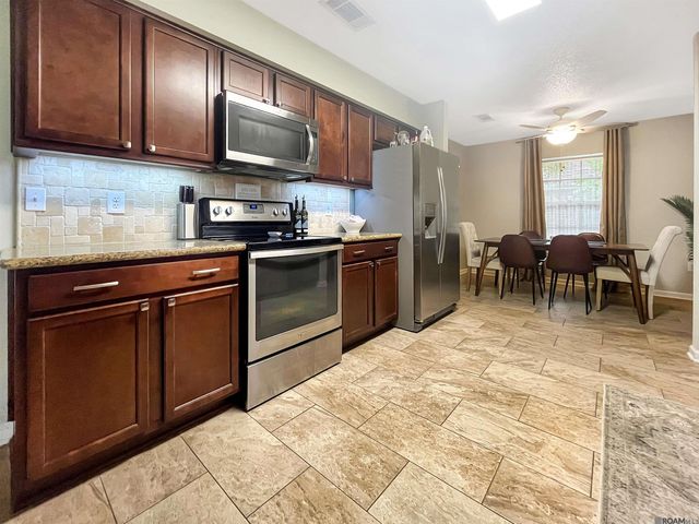 8054 Minglewood Ave, Denham Springs, LA 70706