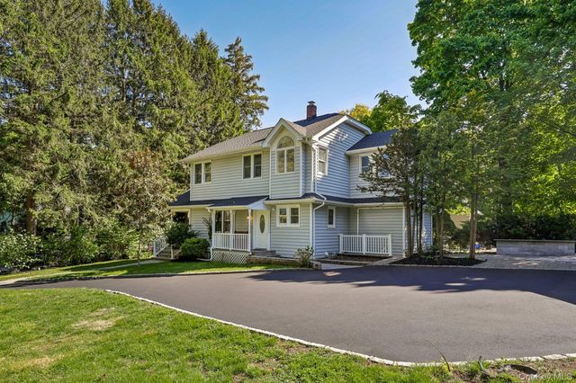 9 Talmadge Drive, Huntington Station, NY 11746