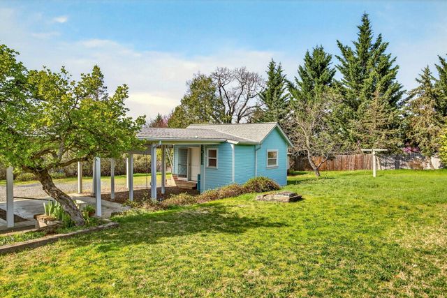 3363 Lone Pine Road, Medford, OR 97504