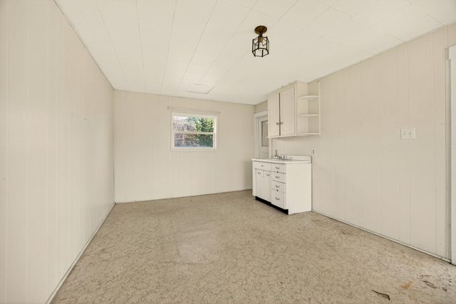 3363 Lone Pine Road, Medford, OR 97504