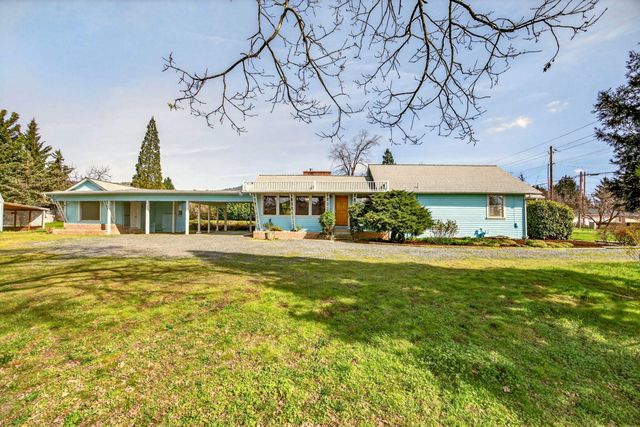 3363 Lone Pine Road, Medford, OR 97504