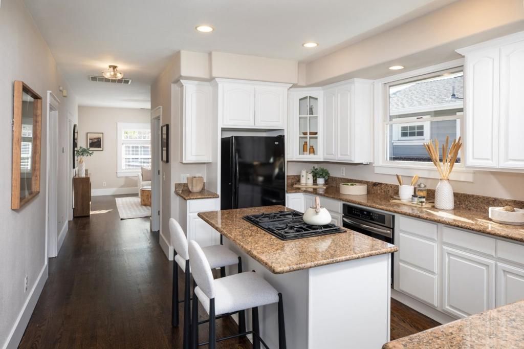 Image 11 of property listing at 111 N Willard Avenue, San Jose, CA 95126