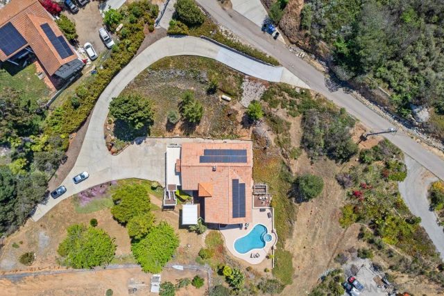 3049 Millar Ranch Rd, Spring Valley, CA 91978
