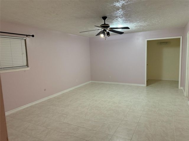 9826 Sagewell Drive, Houston, TX 77089