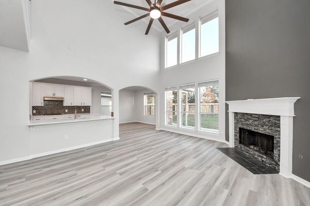 2415 San Conero Drive, Pearland, TX 77581