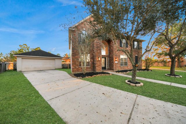 2415 San Conero Drive, Pearland, TX 77581