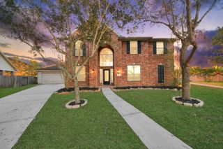 2415 San Conero Drive, Pearland, TX 77581