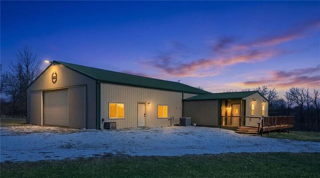 23058 160th Street, Altamont, MO 64620