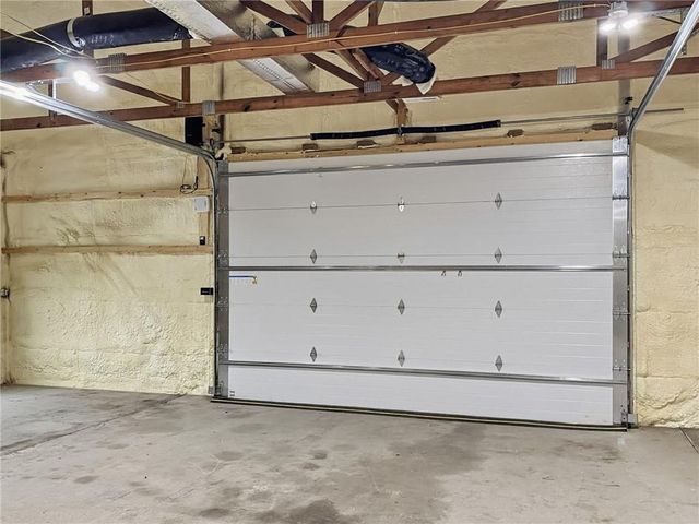 23058 160th Street, Altamont, MO 64620