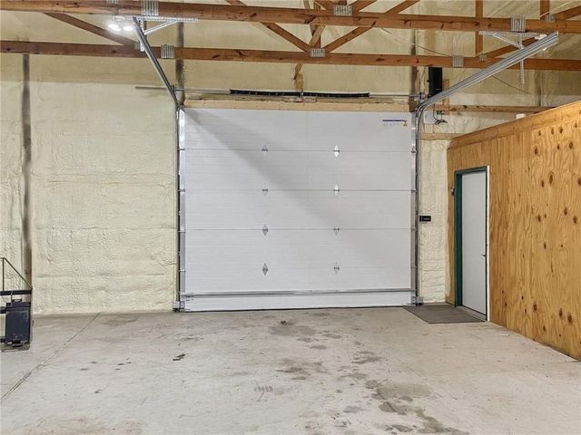 23058 160th Street, Altamont, MO 64620