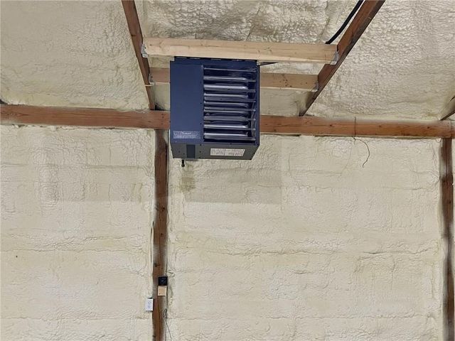 23058 160th Street, Altamont, MO 64620