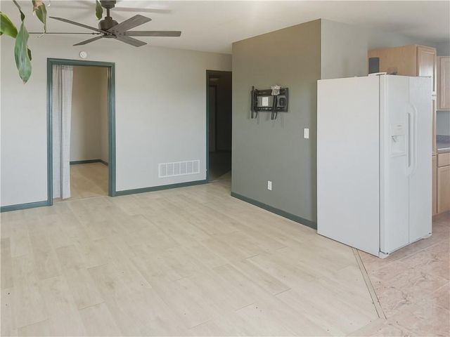 23058 160th Street, Altamont, MO 64620