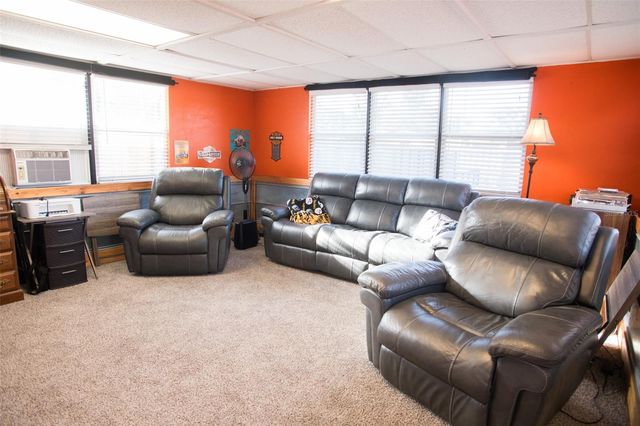 4240 69TH AVENUE N, Pinellas Park, FL 33781