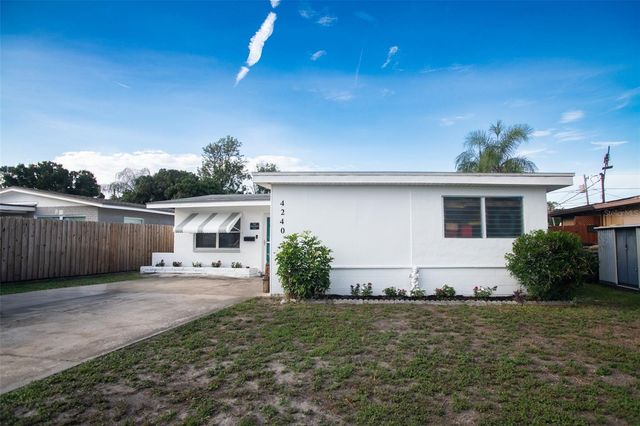 4240 69TH AVENUE N, Pinellas Park, FL 33781