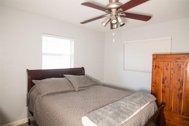 4240 69TH AVENUE N, Pinellas Park, FL 33781