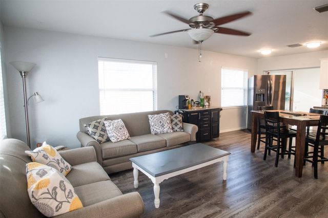 4240 69TH AVENUE N, Pinellas Park, FL 33781