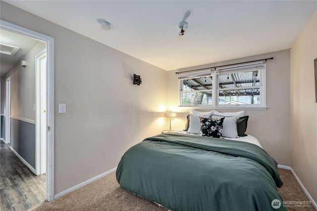 944 E 31st Street, Bremerton, WA 98310