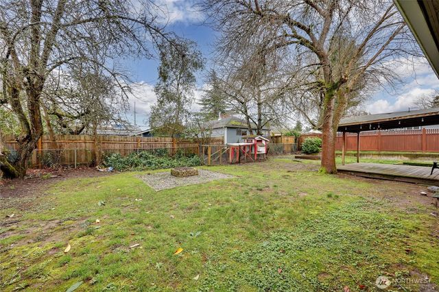 944 E 31st Street, Bremerton, WA 98310