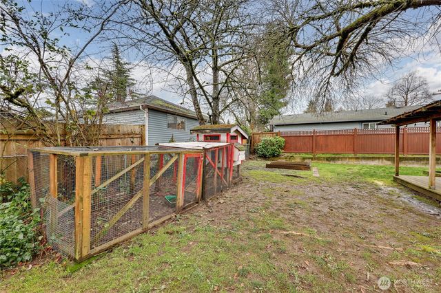 944 E 31st Street, Bremerton, WA 98310