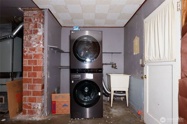 944 E 31st Street, Bremerton, WA 98310