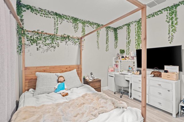 10118 Cornice Ct, Elk Grove, CA 95757