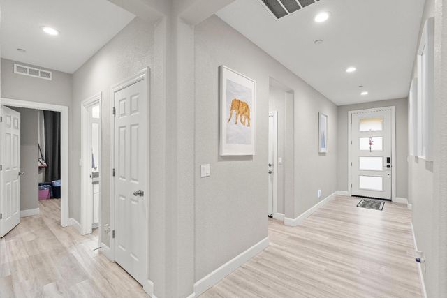 10118 Cornice Ct, Elk Grove, CA 95757