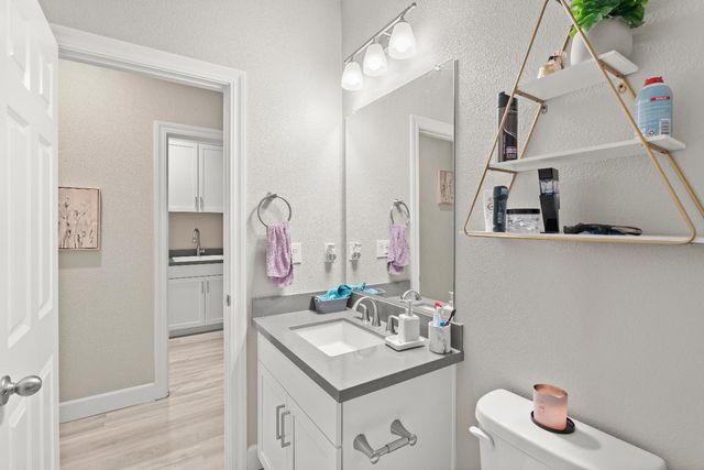 10118 Cornice Ct, Elk Grove, CA 95757