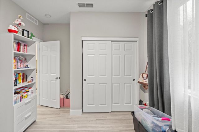 10118 Cornice Ct, Elk Grove, CA 95757