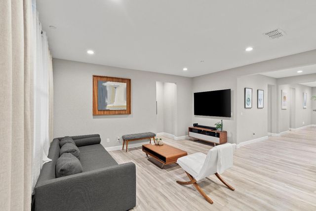 10118 Cornice Ct, Elk Grove, CA 95757