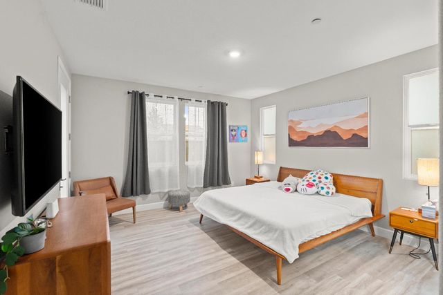 10118 Cornice Ct, Elk Grove, CA 95757