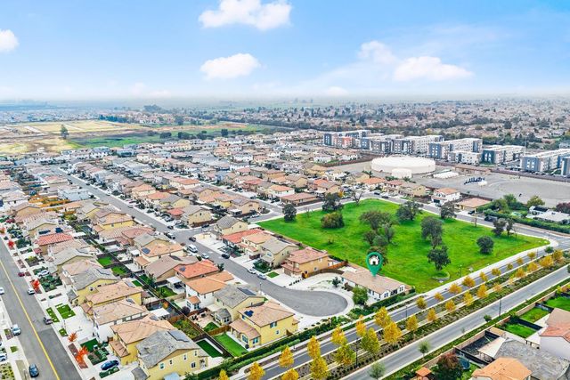 10118 Cornice Ct, Elk Grove, CA 95757