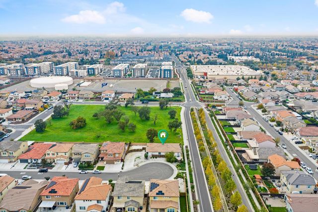 10118 Cornice Ct, Elk Grove, CA 95757