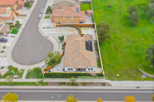 10118 Cornice Ct, Elk Grove, CA 95757