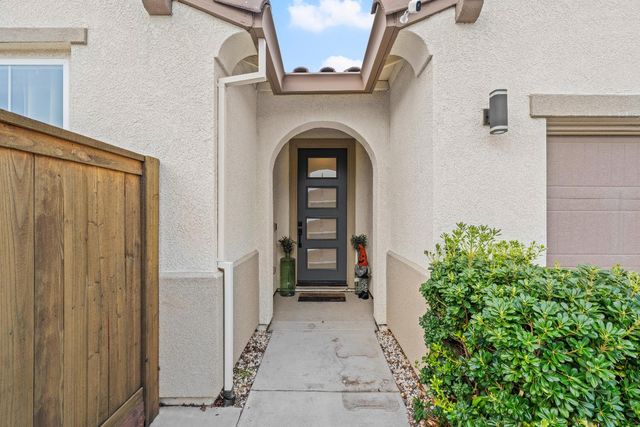 10118 Cornice Ct, Elk Grove, CA 95757